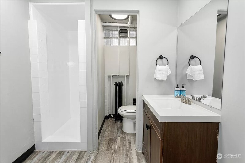 Building Photo - 2715 S 7th St