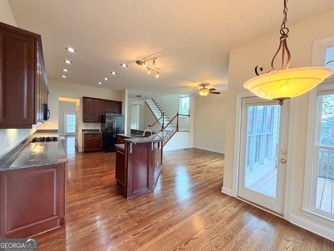 Building Photo - 1221 Creekside Pl SE