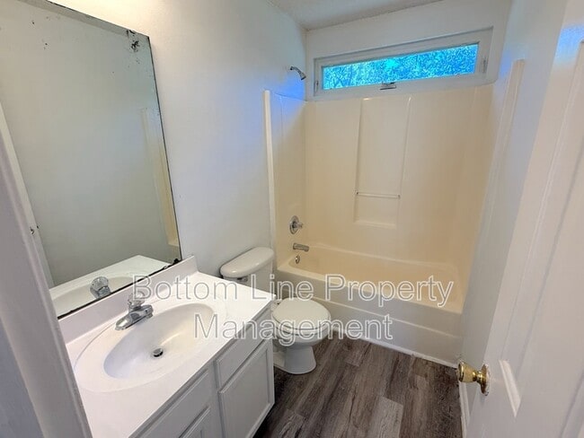 Building Photo - 7012 Rumple Rd