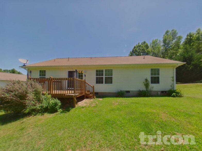 Building Photo - 707 Patriot Ln