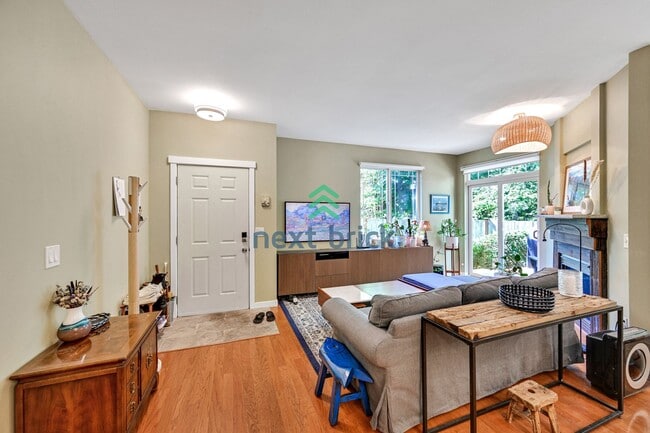 Building Photo - 2 BED & 2 BATH CONDO FOR RENT