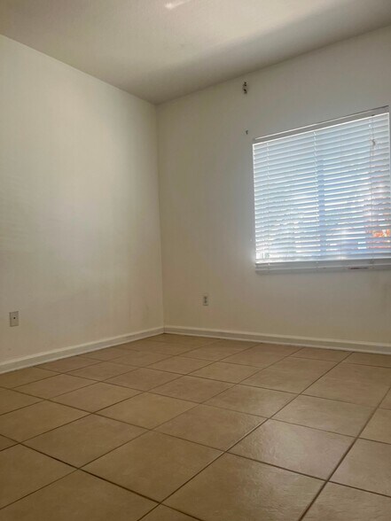 Building Photo - 522 Villa Del Sol Cir