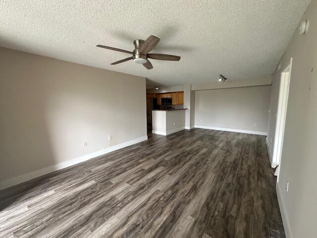 Building Photo - 7824 Sonoma Springs Cir