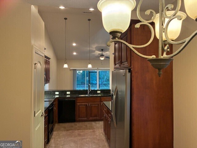 Building Photo - 216 Holm Pl