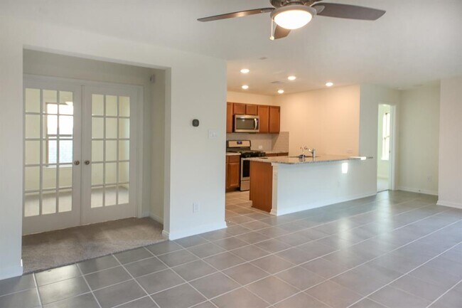 Building Photo - 9407 Castillo Ct