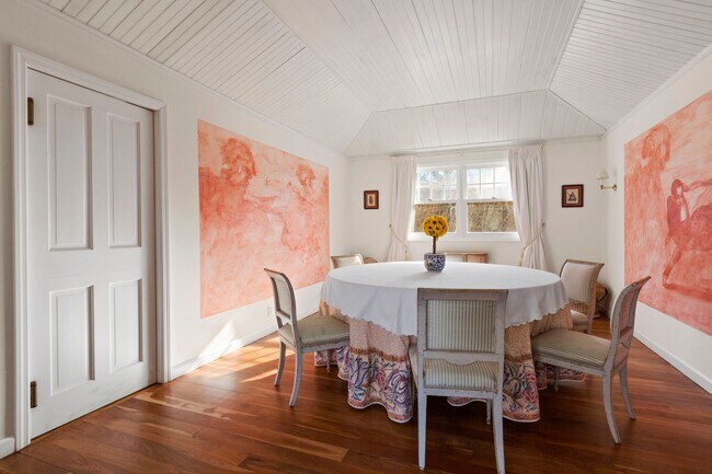 Building Photo - 39 Marylea Dr