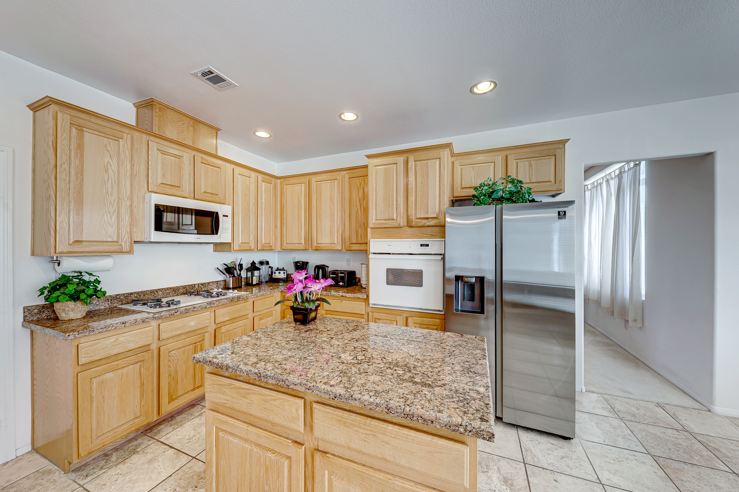 Kitchen Fridge Ice Maker - 8917 Canyon Springs Dr