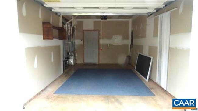 Building Photo - 140 Burnet St