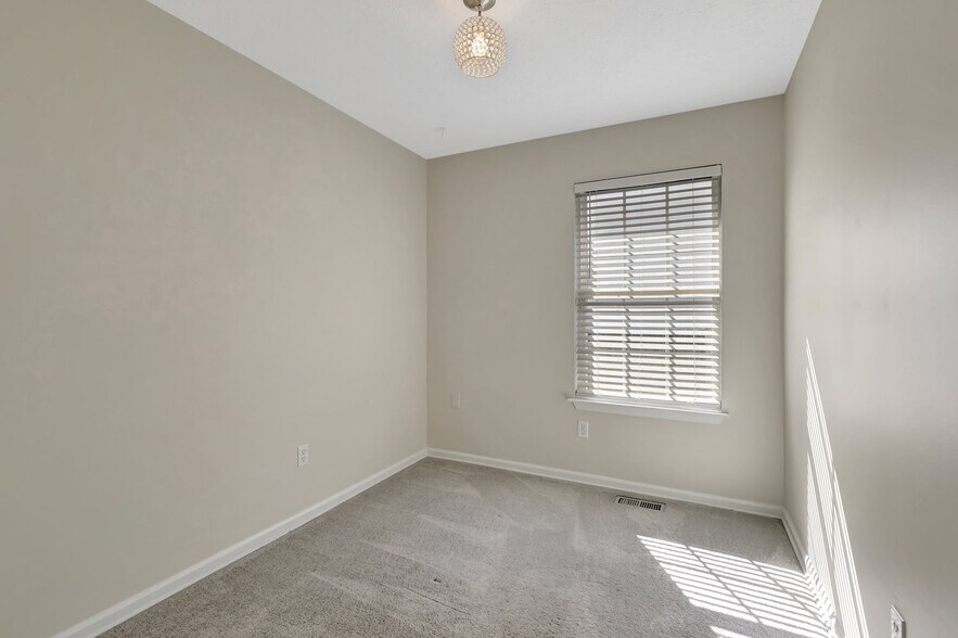 Building Photo - 1549 Cora Dr