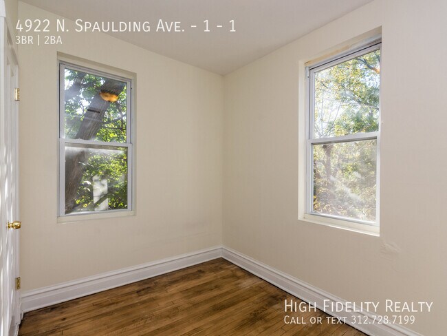 Building Photo - 4922 N Spaulding Ave