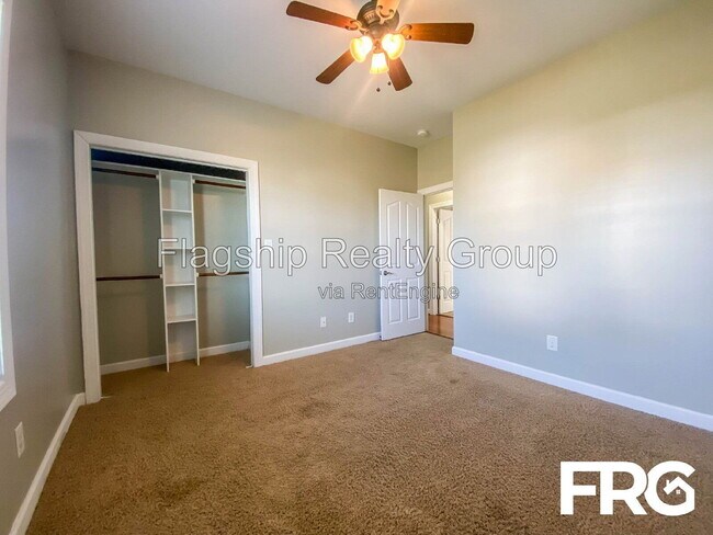 Building Photo - 101 Autumn Ridge Dr