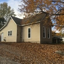 Building Photo - 1215 E Main St