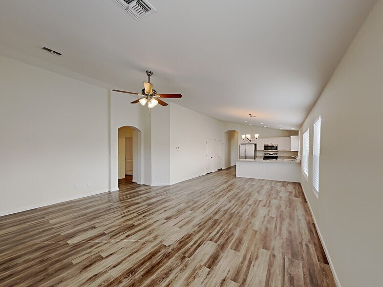 Building Photo - 35042 N Aubrac Cir