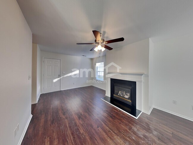 Building Photo - 15728 Circlegreen Dr