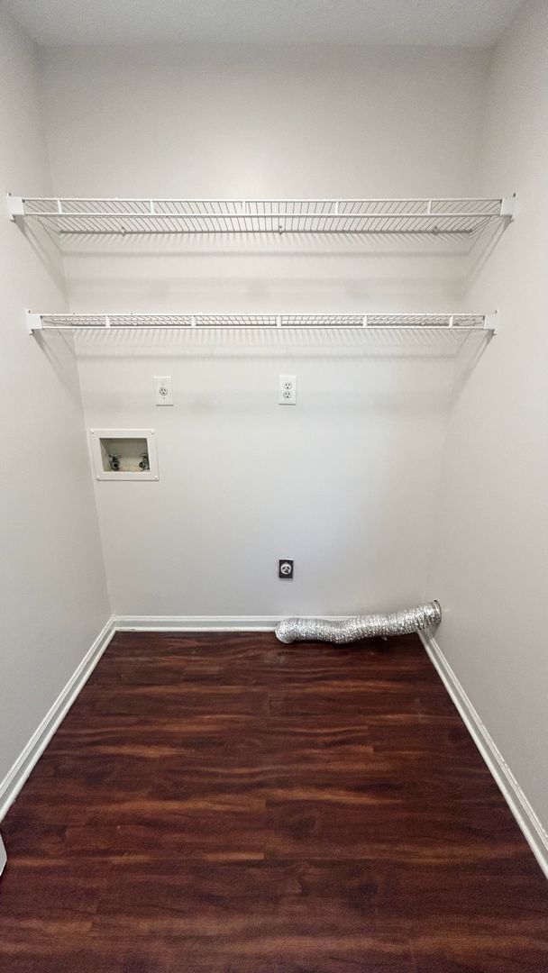 Building Photo - Alpharetta 3 Bedroom-2 Bathroom, Minutes From 400, Dining and Shopping.