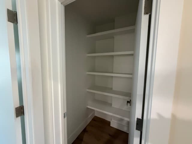 Building Photo - 1546 S Ogden Dr