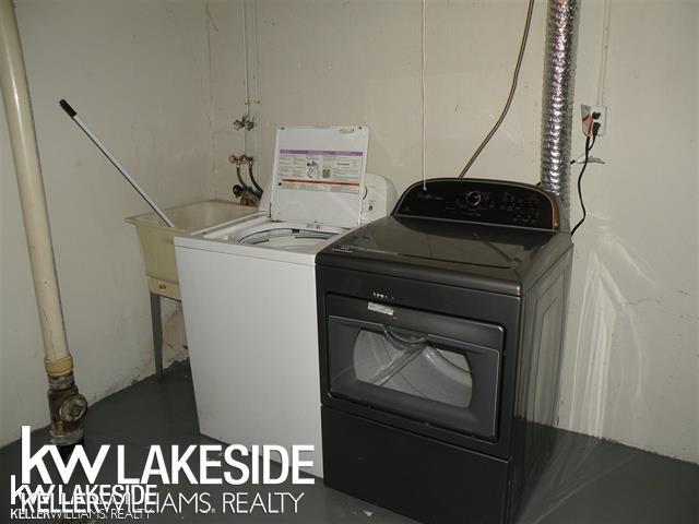 Building Photo - 2012 Orchard Crest St