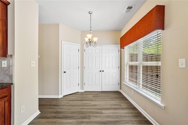 Building Photo - 771 Riverdance Dr