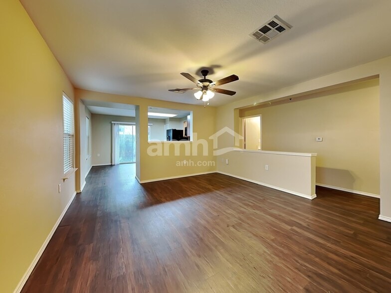 Building Photo - 6733 Doyal Dr