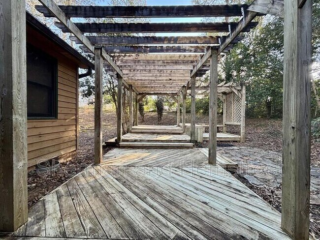 Building Photo - 1113 Highview Ave