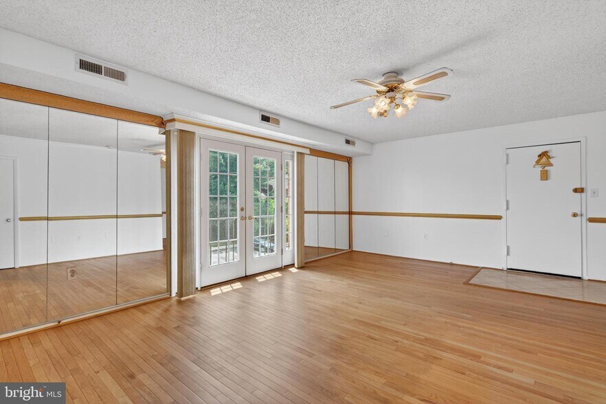 Building Photo - 3803 Swann Rd