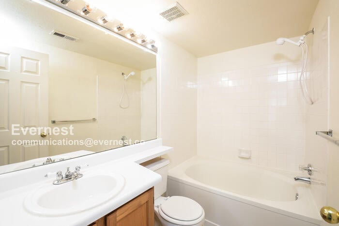 Building Photo - 7476 Singing Hills Dr