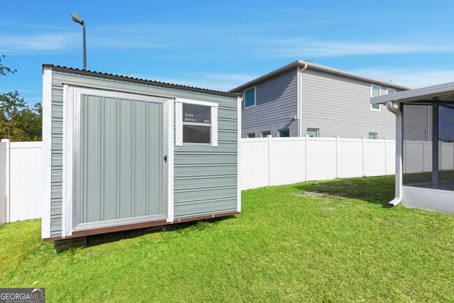 Building Photo - 131 College St