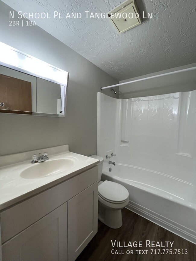 Building Photo - No Steps! Roomy 2-Bed with A/C & Off-Stree...