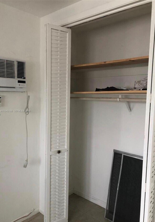 Building Photo - 12665 NE 16th Ave