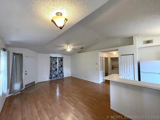Building Photo - 2819 Stoneway Ln