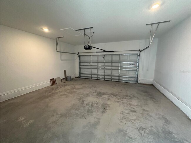 Building Photo - 6541 Cyrils Dr