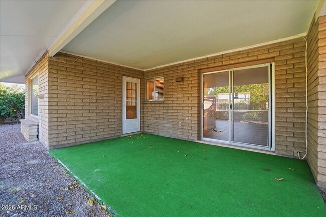 Building Photo - 6408 E Butte St