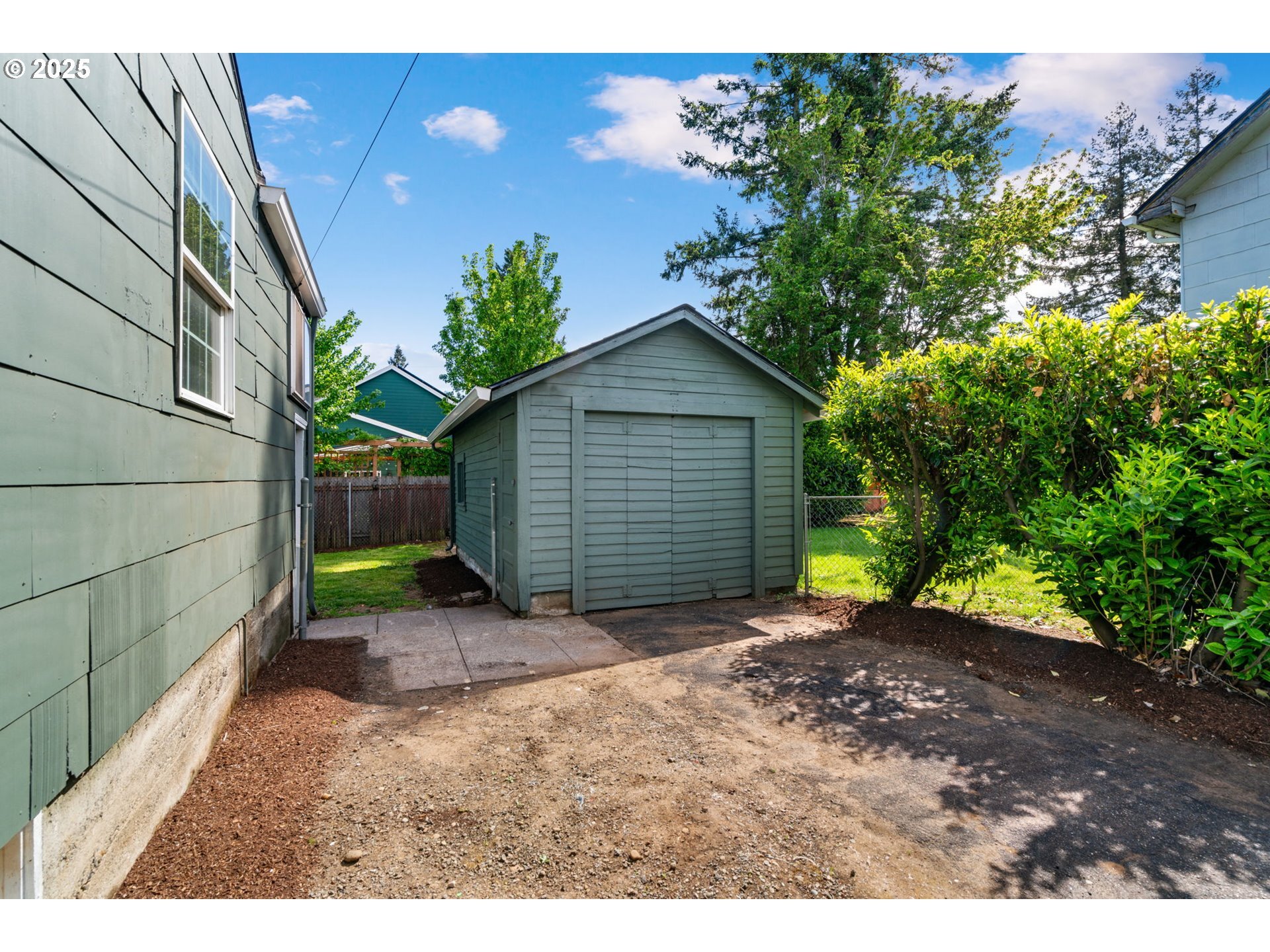 Building Photo - 5324 SE Flavel St