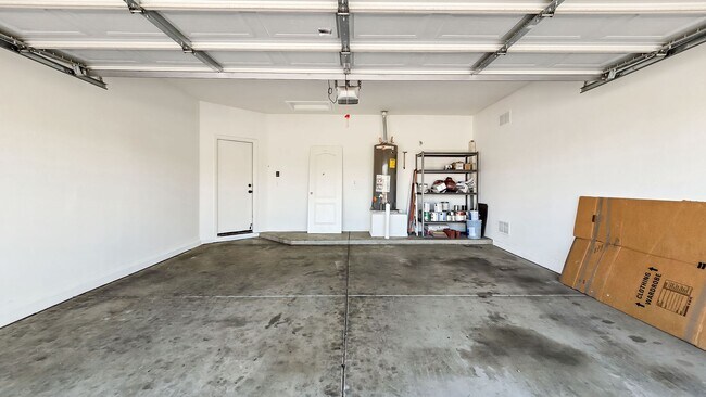 Building Photo - 12523 W Estero Ln