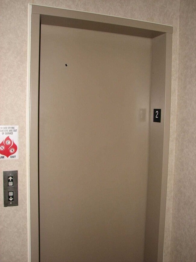 Building Photo - 1BR/1BA, Cherry Hill, Upscale Loft with Balcony!