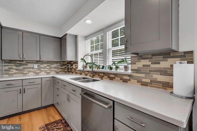 Building Photo - 1402 Bermuda Dunes Ct