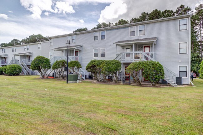 Building Photo - 801 Burcale Rd