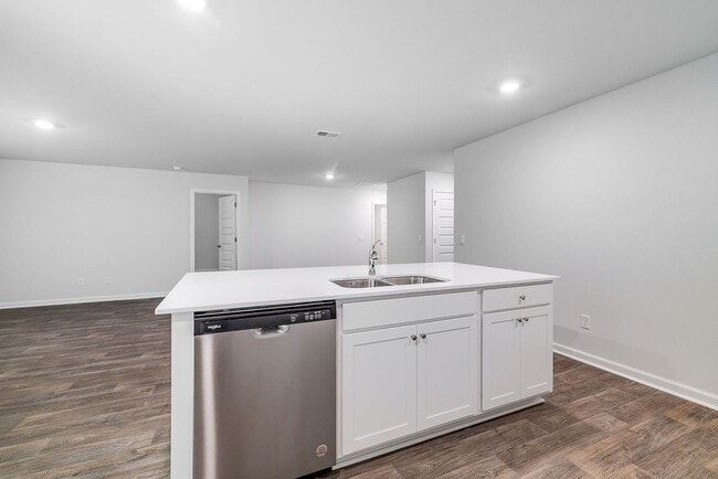 Building Photo - Nearly New 3-Bedroom Home in Longleaf Village
