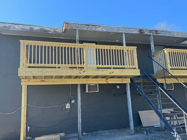 Building Photo - 2 bedroom 1 bath in Murray