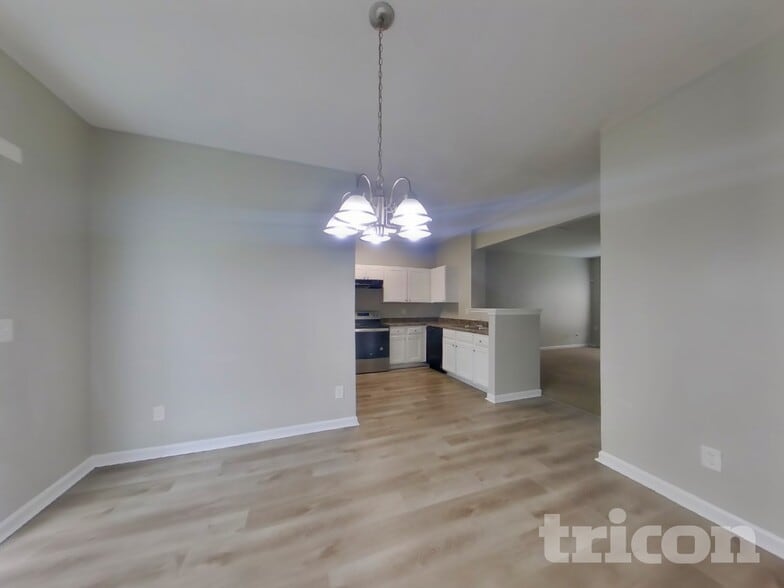 Building Photo - 2251 Bigwood Trail