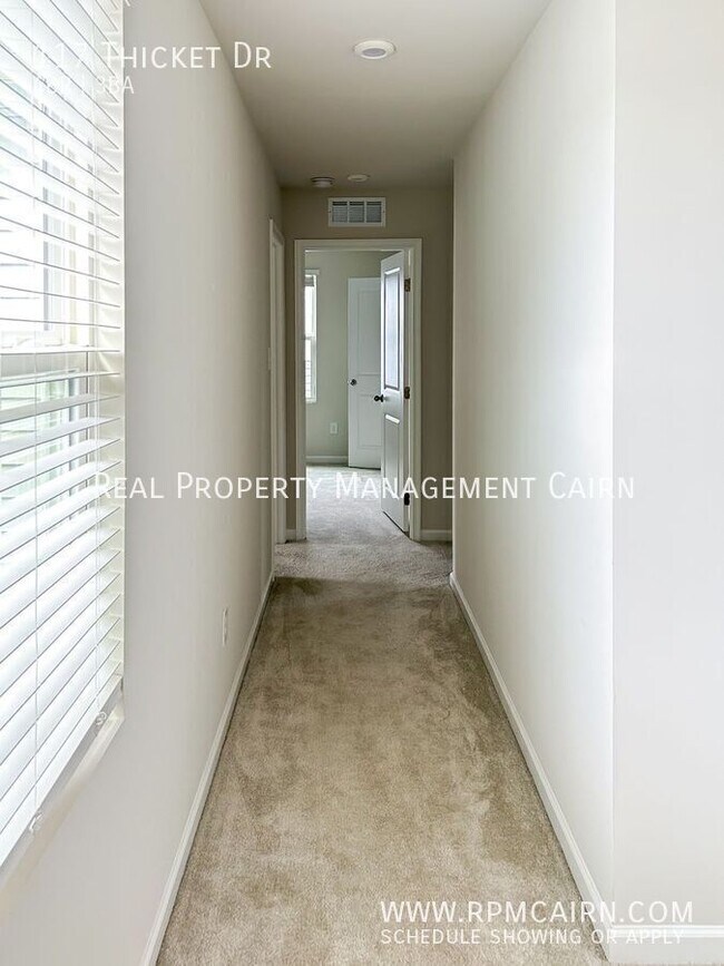 Building Photo - 117 Thicket Dr