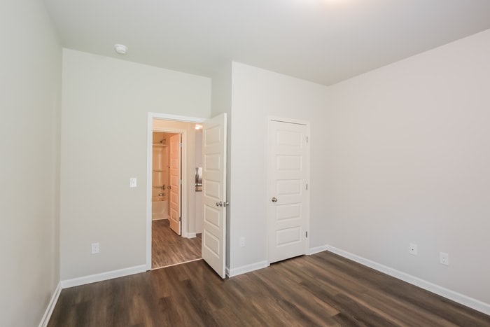 Building Photo - 289 Claudia Dr