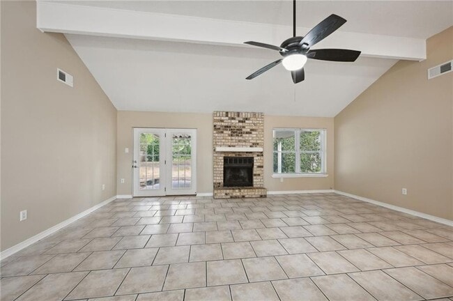 Building Photo - 508 Tanglewood Dr