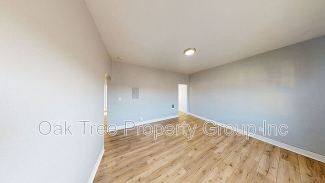 Building Photo - 5452 Bancroft Ave