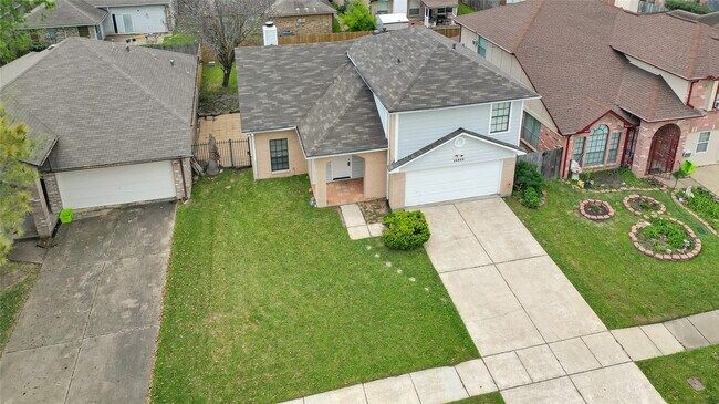Building Photo - 12322 Meadow Ridge Dr