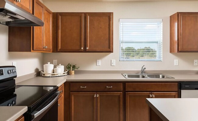 Building Photo - Large Colonial for Lease in Highly Rated Mattawan Schools