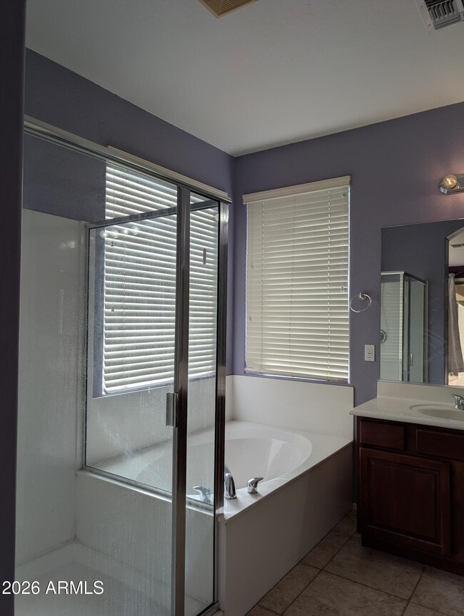 Building Photo - 337 West Swan Drive