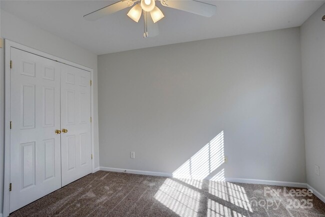 Building Photo - 12411 Stratfield Pl Cir