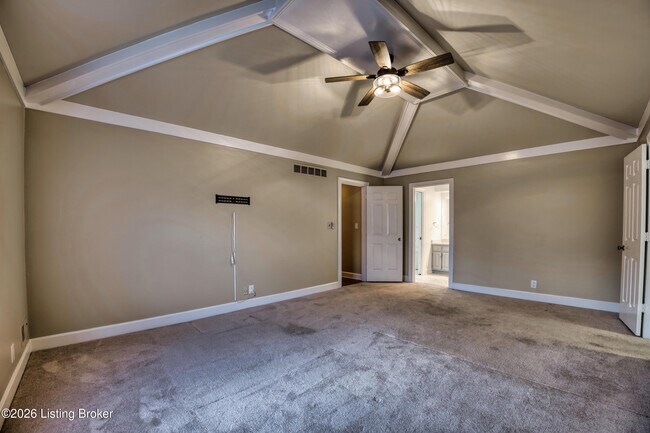 Building Photo - 711 Bedfordshire Rd