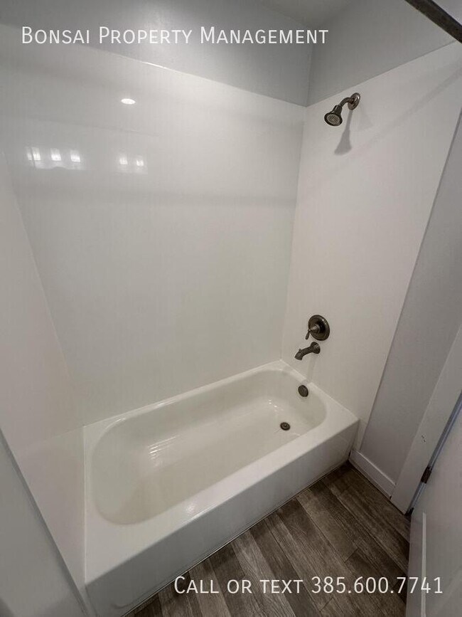 Building Photo - 4343 W Hemsley Ln